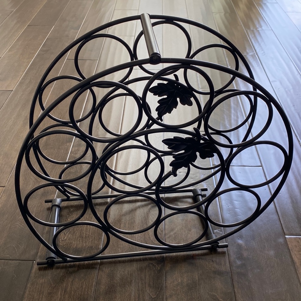 Medal Tabletop Wine Rack